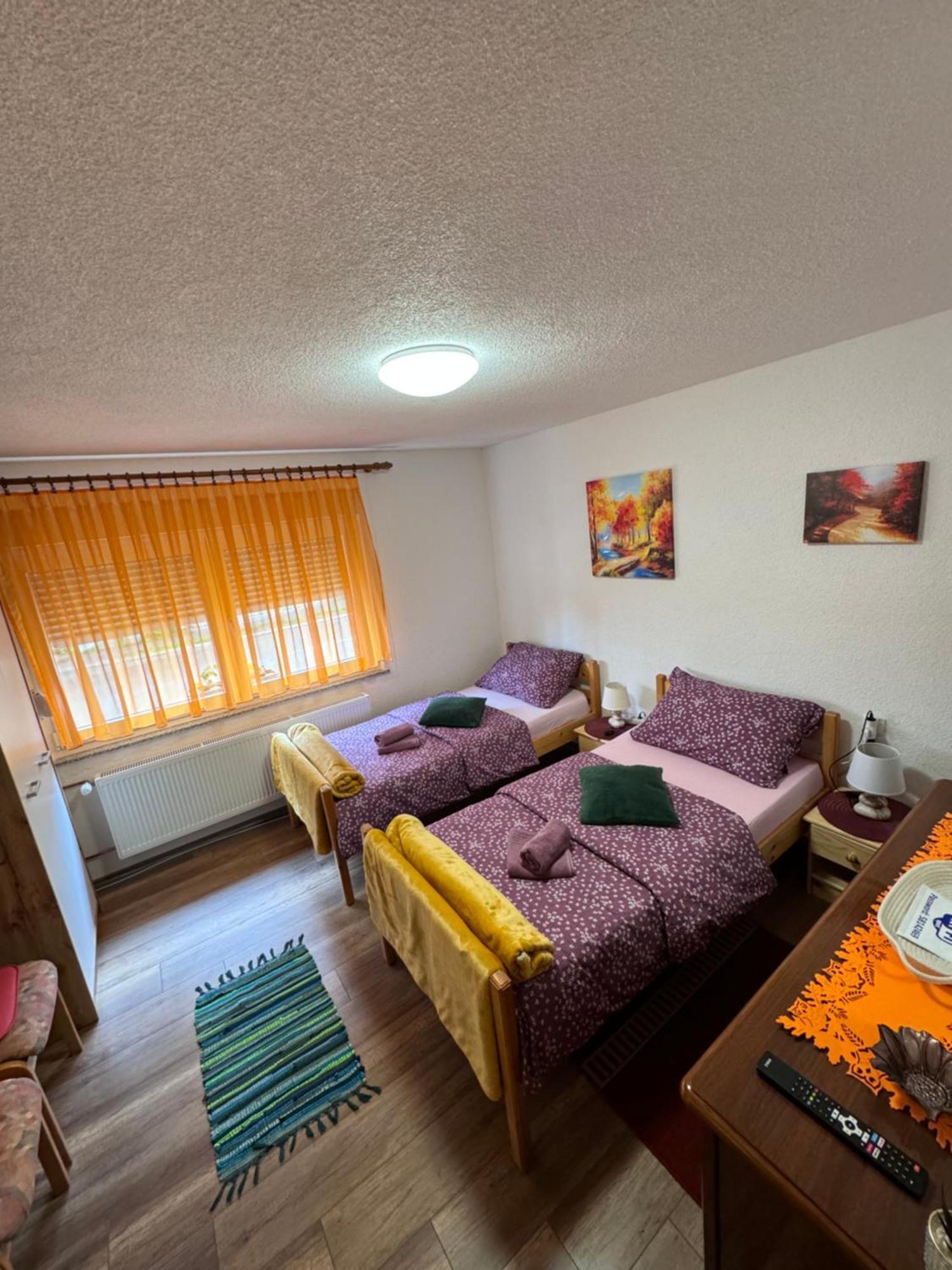 Apartman Josip Gospić Exterior foto