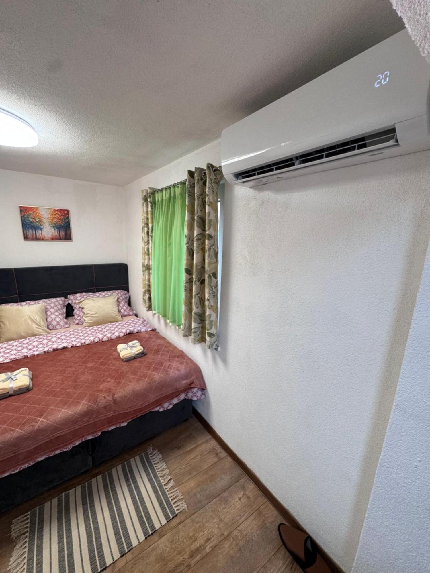 Apartman Josip Gospić Exterior foto